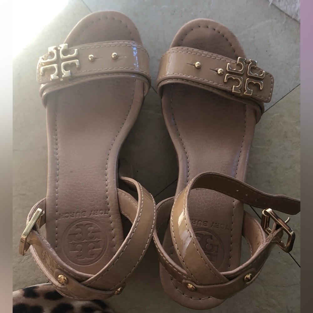 Tory Burch platforms shoe - Picture 3 of 8